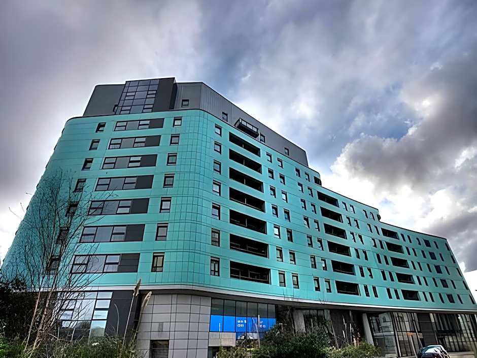 Gateway Serviced Apartments