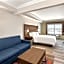 Holiday Inn Express Hotel & Suites Byron By IHG