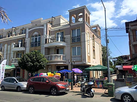 Vase Apartments