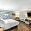 The Harborview on Lake Michigan, an Ascend Collection Hotel