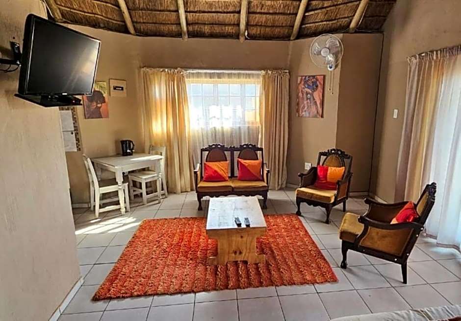 Gaggle Inn Guest Lodge