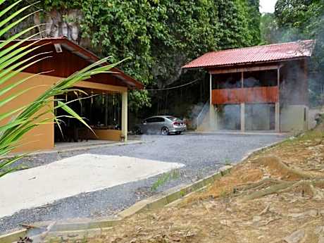 Country house Pulai Holiday Village
