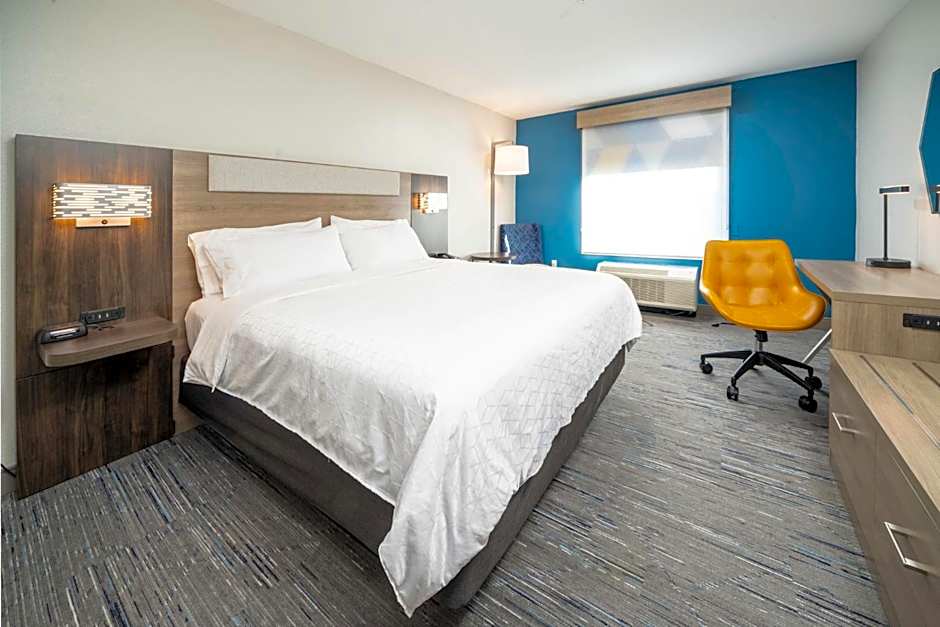 Holiday Inn Express and Suites Atlanta-Johns Creek By IHG