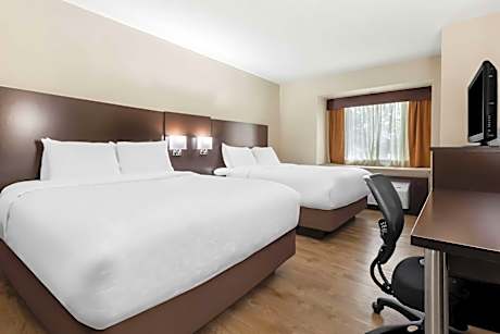 Queen Room with Two Queen Beds - Disability Access