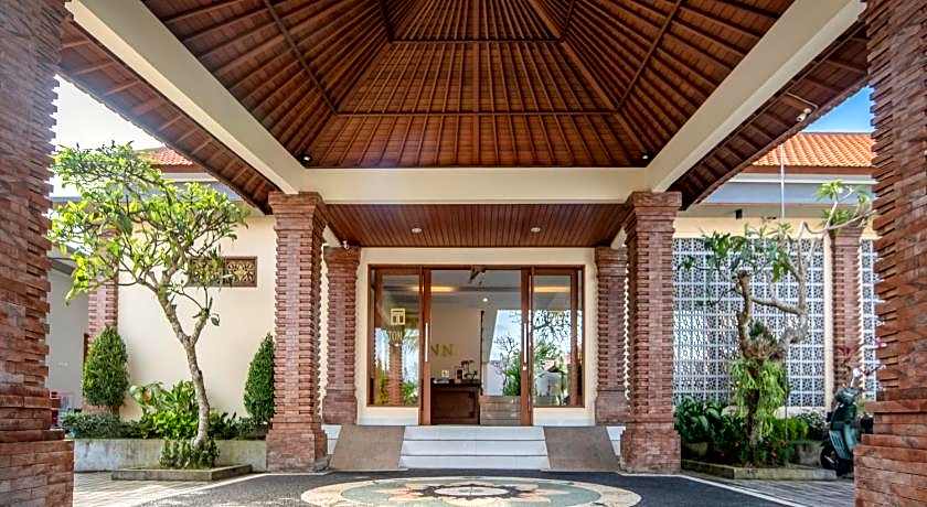 Tom's Inn Pecatu