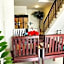 Be Rich Hotel