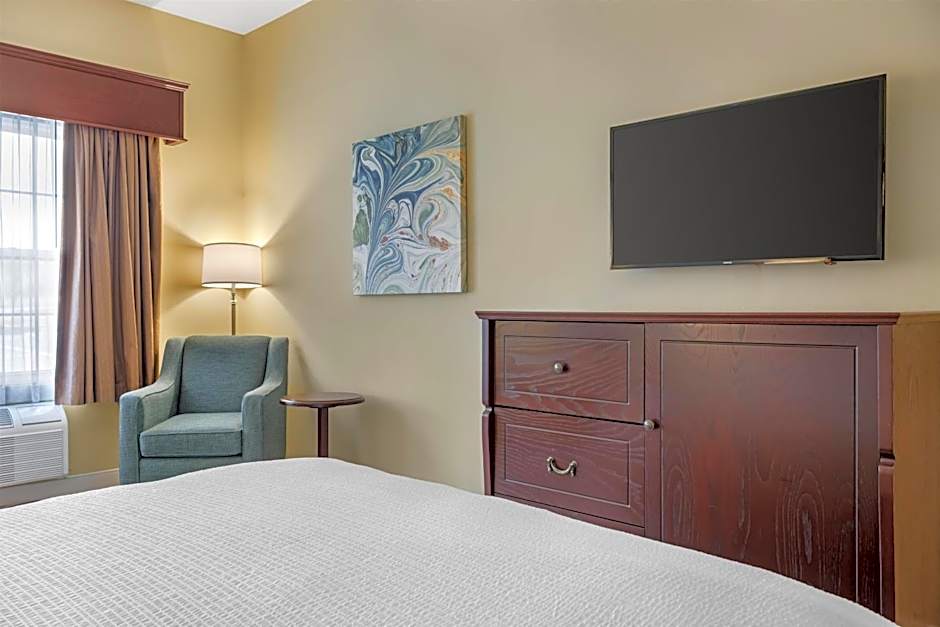 Best Western Plus Fredericton Hotel & Suites