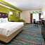 La Quinta Inn & Suites by Wyndham Dallas Grand Prairie South