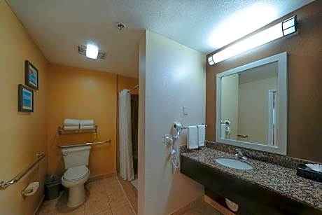 Queen Room with Two Queen Beds - Accessible/Non-Smoking