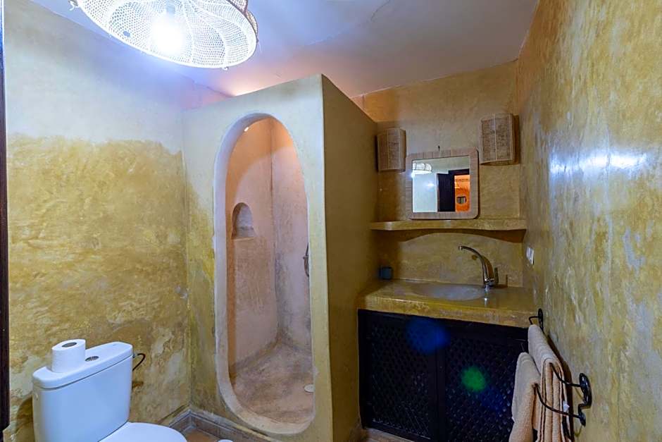 Riad Davina