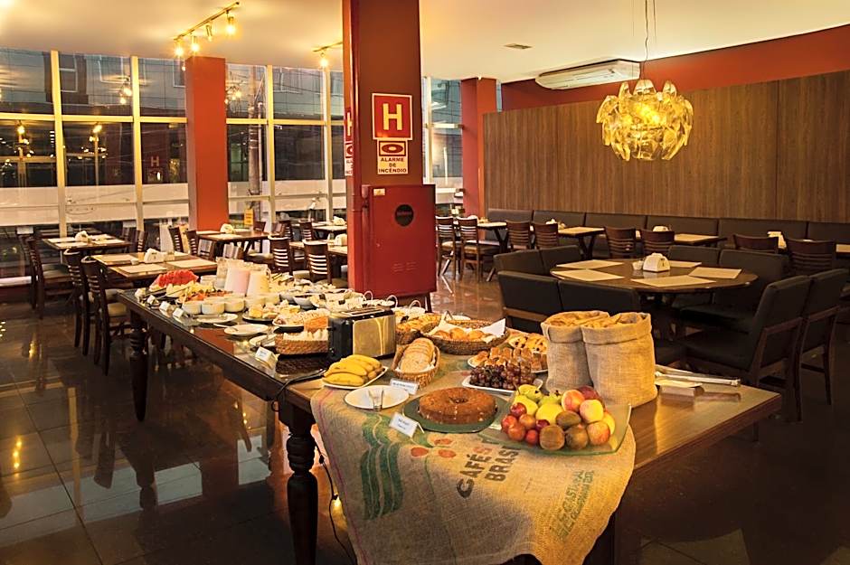 Tryp by Wyndham Varginha Cafe Royal