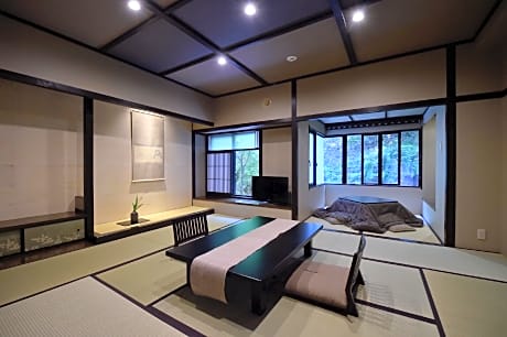Yama-no-Irori Mountain View Japanese Style Room with Kotatsu