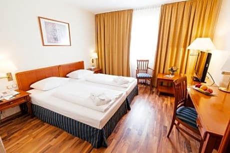 Business Double Room - Mini-bar drinks free of charge