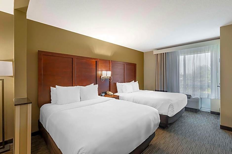 Comfort Inn & Suites