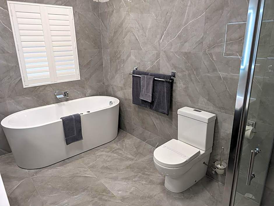 Australian Homestead Motor Lodge