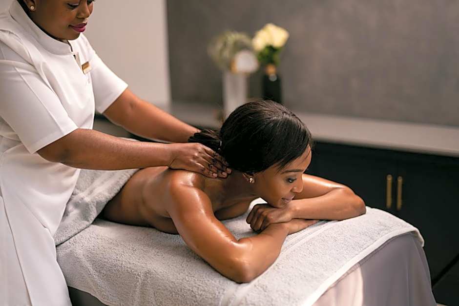 Seven Villa Hotel & Spa