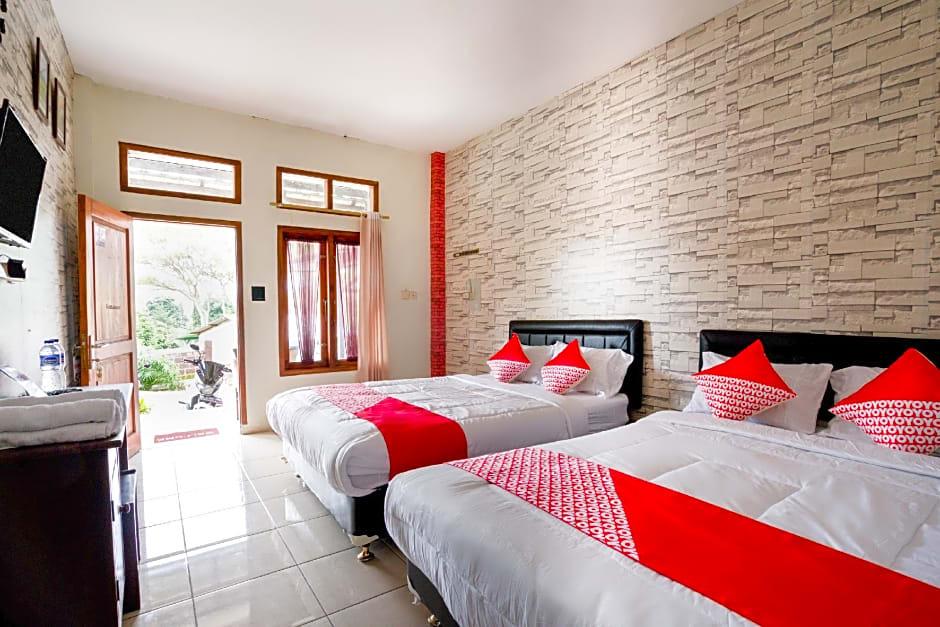 Super OYO 2961 Artana Bed & Breakfast