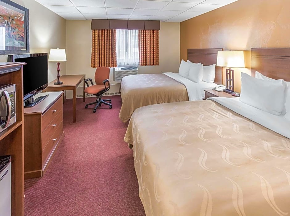 Quality Inn & Suites Downtown