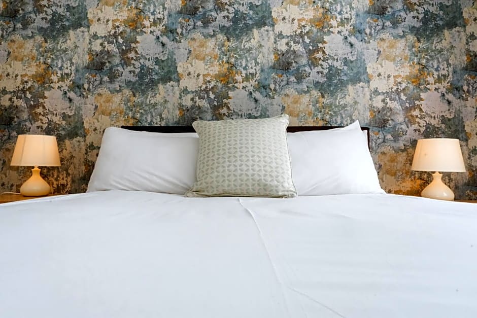 Plougastel House B&B