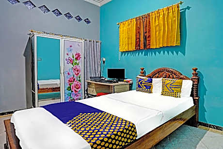 SPOT ON Room without Air Conditioning