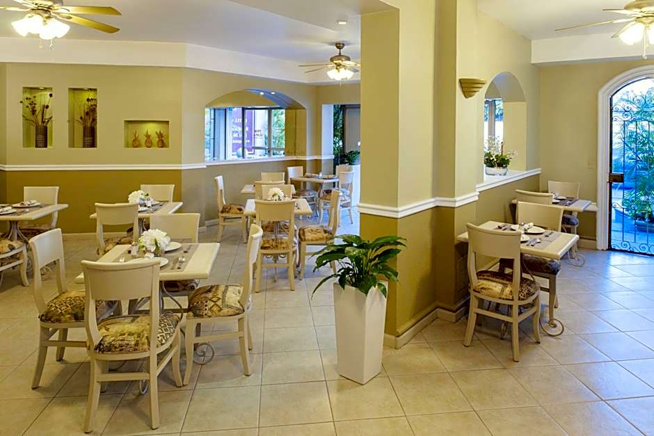 Hotel & Suites Quinta Magna