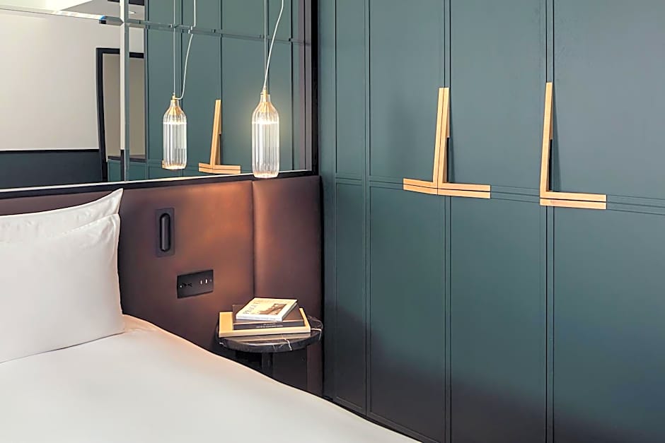 Almanac X Alcron Prague