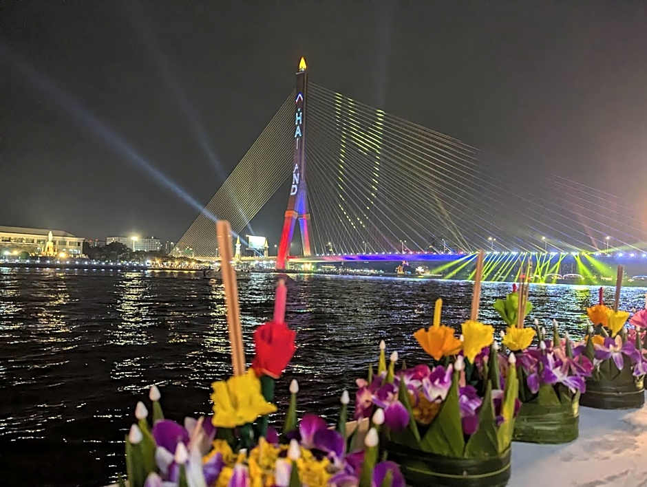 Hiranyakul House Riverside