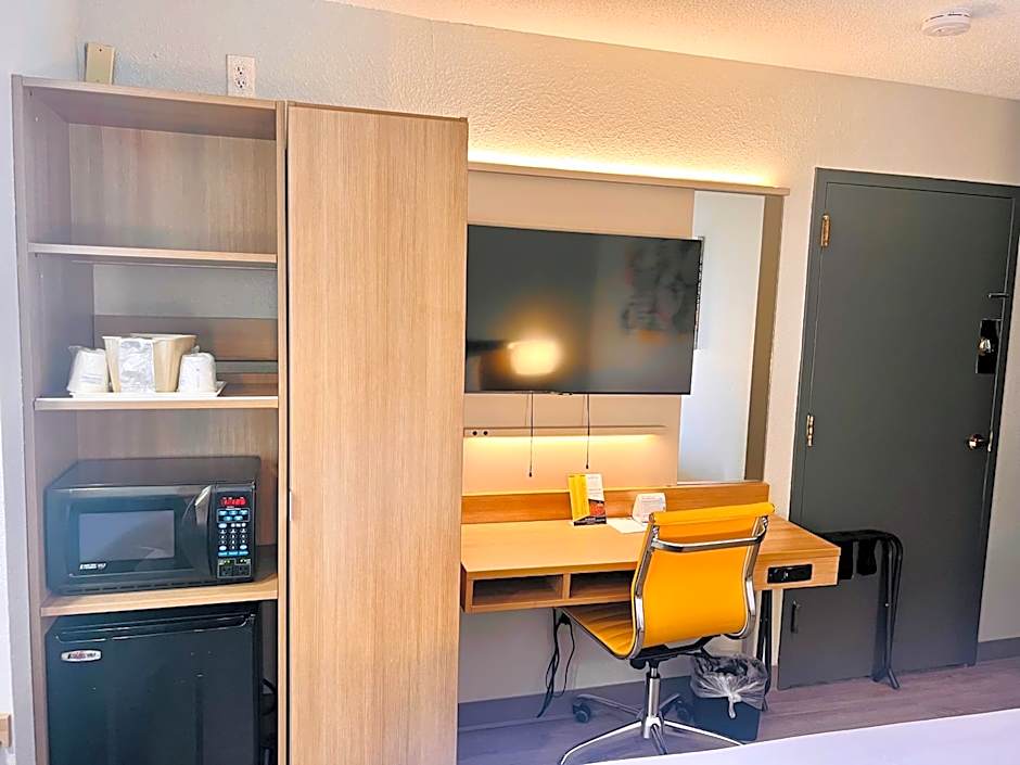 Microtel Inn & Suites by Wyndham Lexington