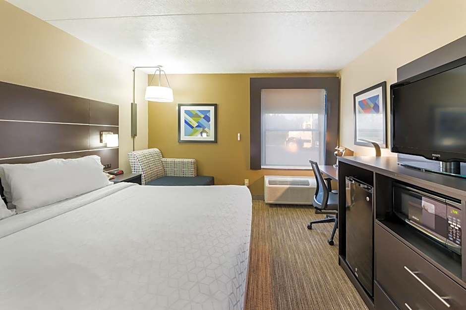 Holiday Inn Express London-I-70 By IHG