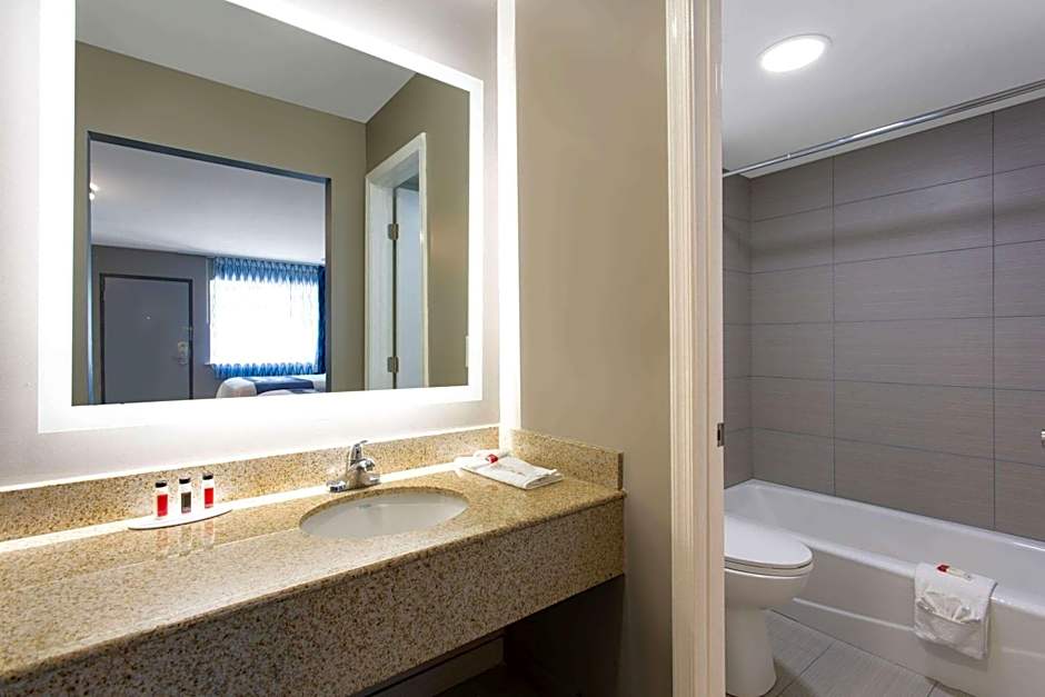 Days Inn by Wyndham Chesapeake