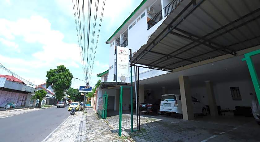 OYO 338 Guest House Omah Manahan Syariah