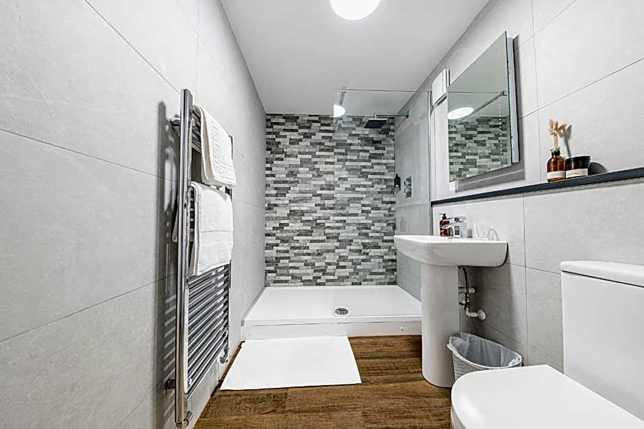 Chequers Lodge- Dalton-in- Furness- Self check in- for professionals and tourists