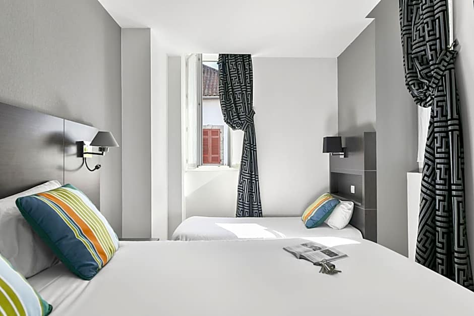 Logis Hôtel & Restaurant La Villa Bleue