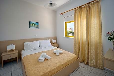 Apartment (4 Adults)