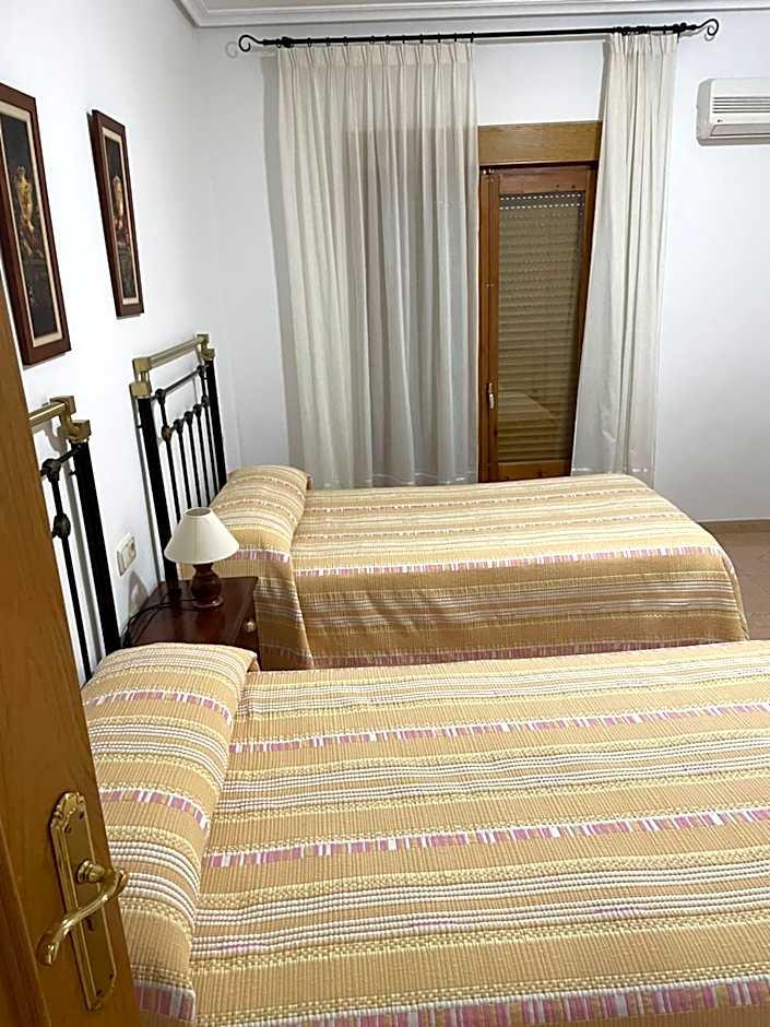 HOTEL MORENO