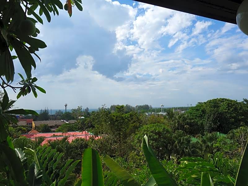 Khaolak Hillside Villa