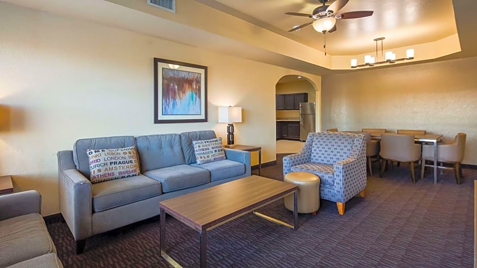 Best Western Plus Hill Country Suites