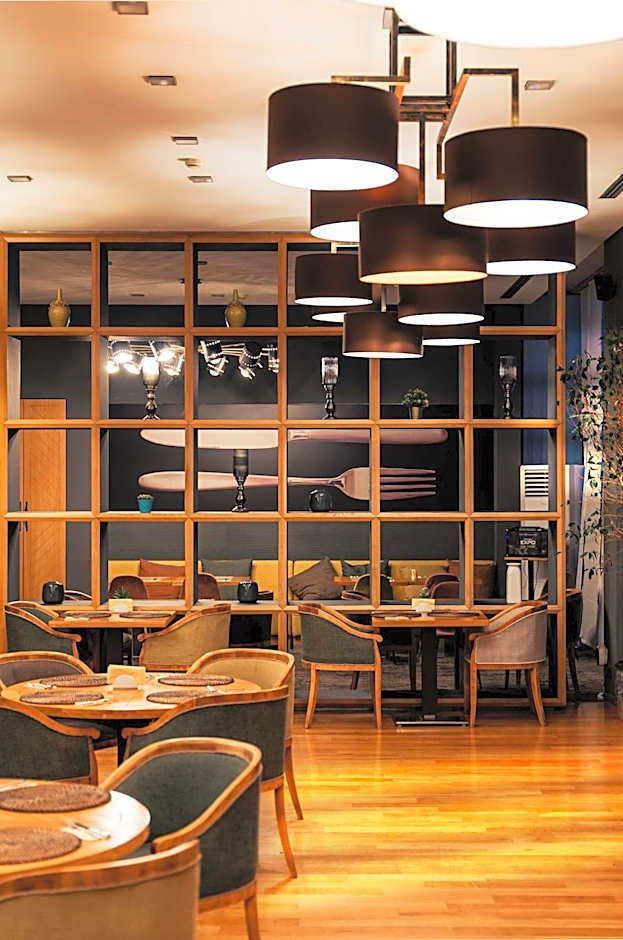 Expo Hotel Sofia - Free Airport Shuttle