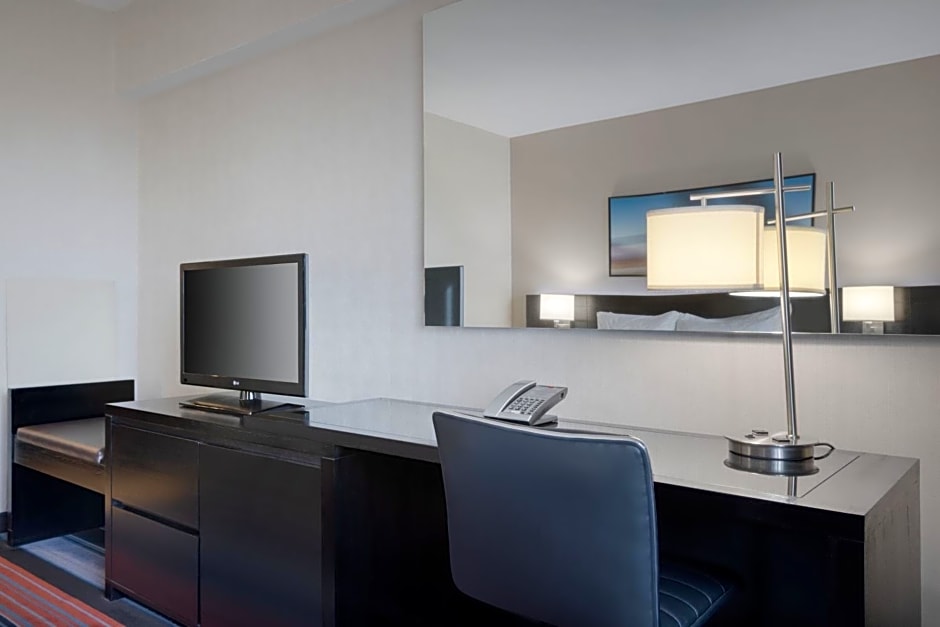 Courtyard by Marriott New York JFK Airport