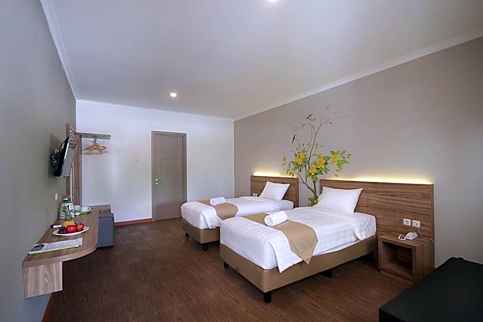 Three Eight Front One Boutique Batu Malang