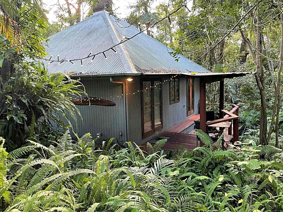 Hunchy Hideaway