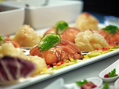 Sunrise Pearl Hotel & Spa - Alojamientos en PROTARAS