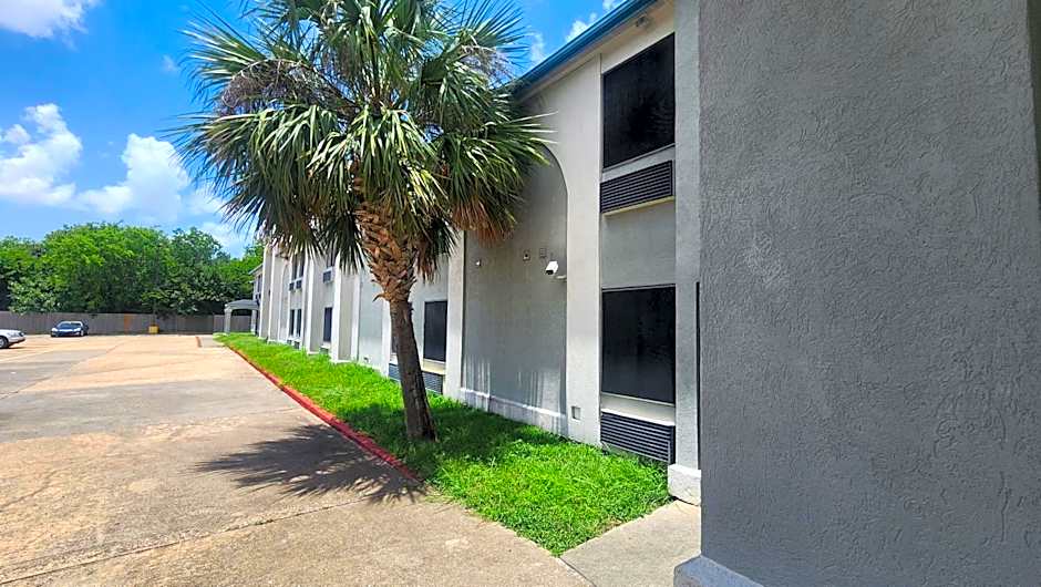 Fairway Inn La Porte