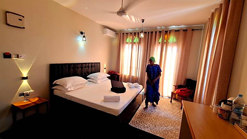 Rumaisa Hotel