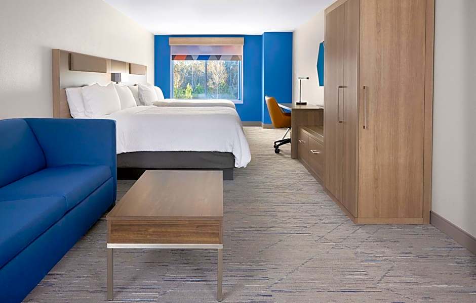 Holiday Inn Express & Suites Sarasota Bradenton