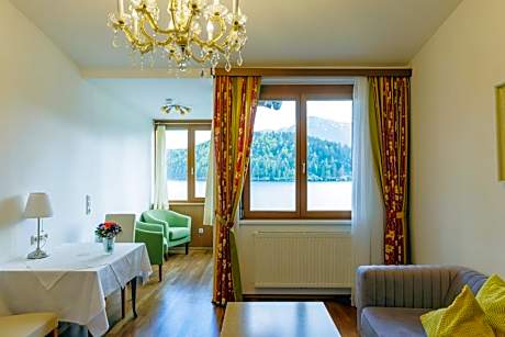 Suite with Lake View