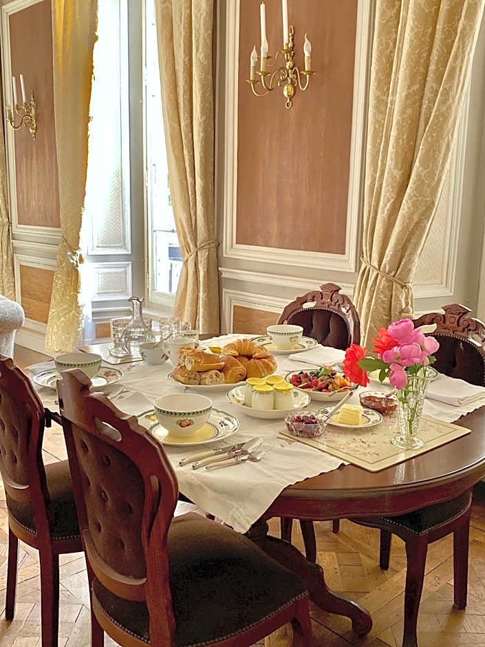 L'Hotel de Hercé Chambre d'Hote