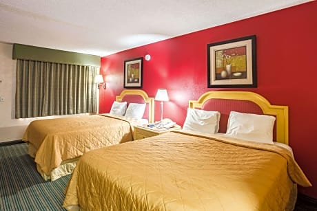 2 Double Beds, Smoking