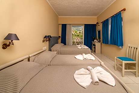 Family Room with Sea View