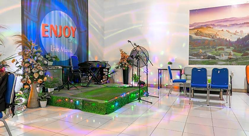 Hotel O Enjoy Homestay & Cafe